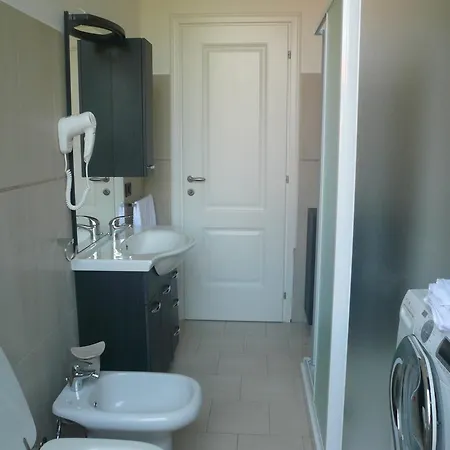 Casa Beatrice Apartment Oliveto Lario Room photo